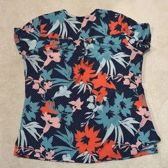 Health Pro Flower Top-Health care . Size L - Picture 6 of 6